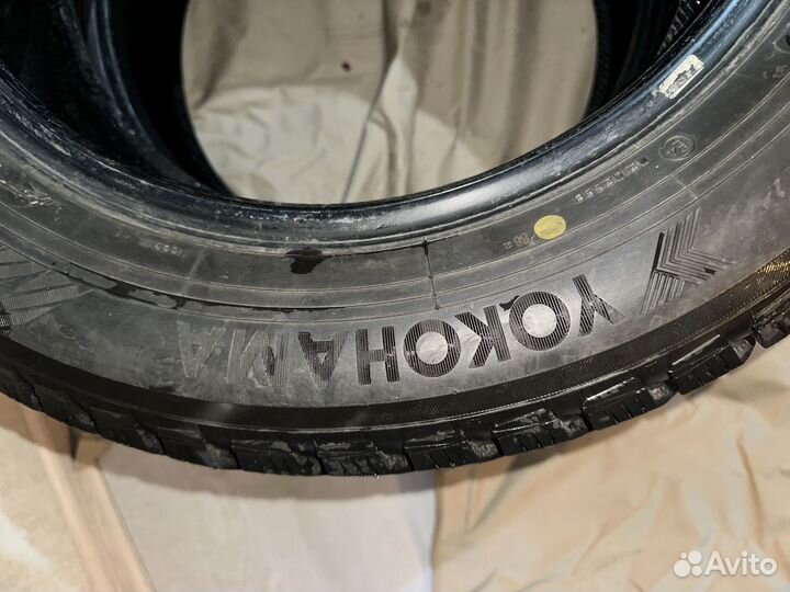 Yokohama Ice Guard IG65 215/60 R17 100T