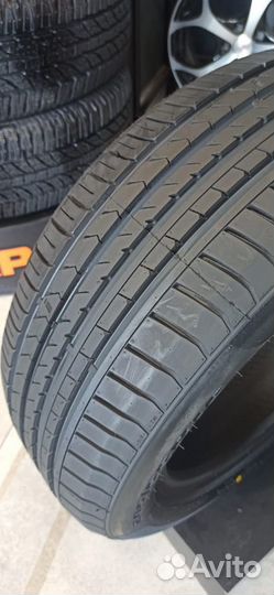 Winrun R330 215/55 R16