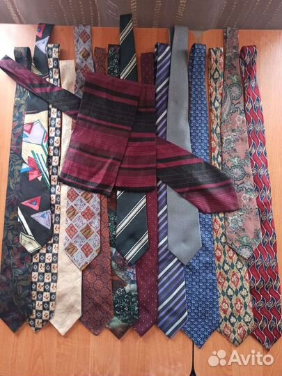 Винтажная коллекция мужских галстуков 16+