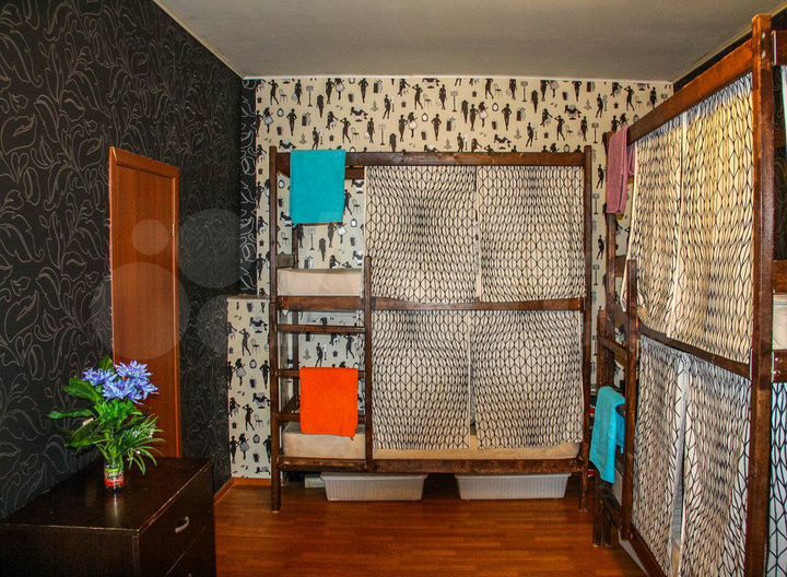 Комната 18 м² в 3-к., 7/7 эт.