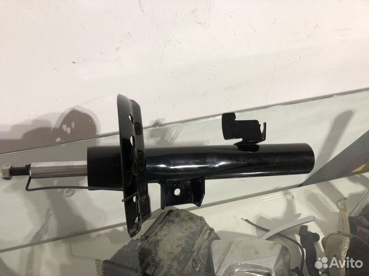 Амортизатор газовый правый volvo S60 ford S-MAX