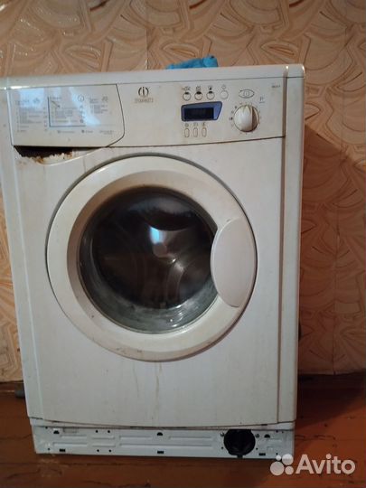 Стиральная машина на запчасти InDesit