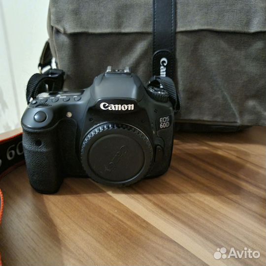 Зеркальный фотоаппарат canon 60d
