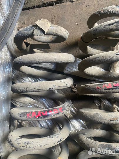 Задняя пружина кадиллак стс 2