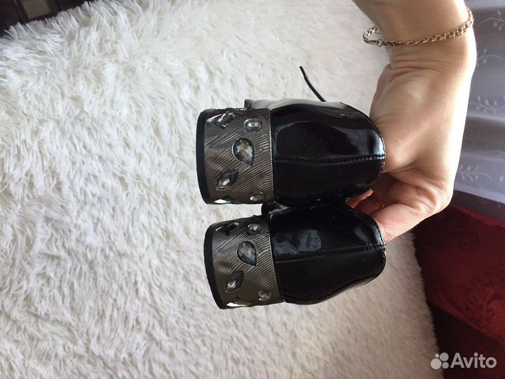 Ботинки женские 36 размер