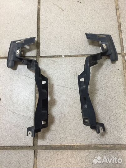 Кронштейн бампера Land Rover Range Rover Vogue IV