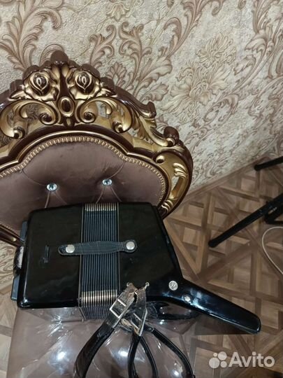 Продаю аккордеон weltmeister Serino 3/4