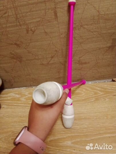 Булавы и мяч