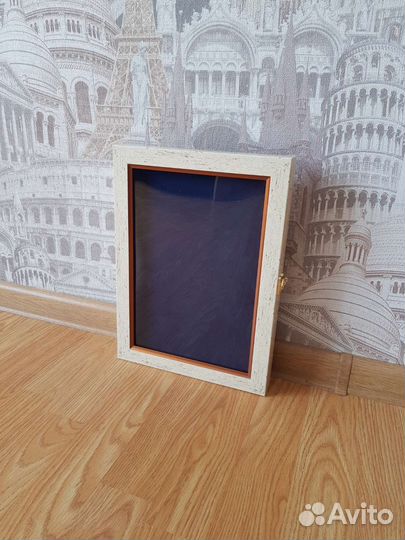 Витрина для коллекции наград и значков