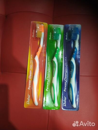 Зубная щетка