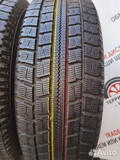 Toyo Observe Garit G30 215/60 R16 95Q