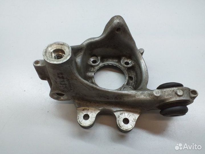 Кулак поворотный задний правый Bmw 5-Series F10