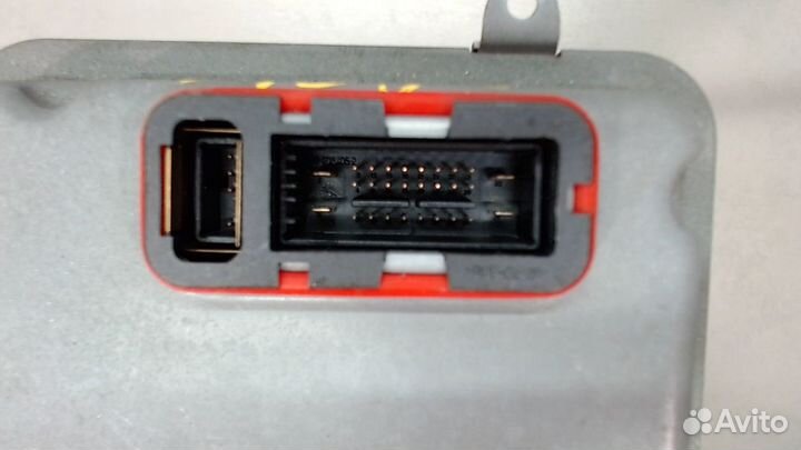 Блок розжига Volkswagen Touran, 2010