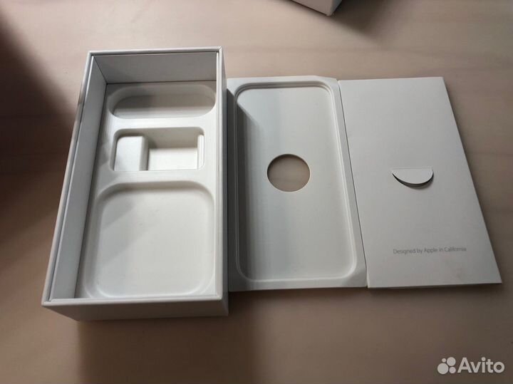 Коробка от iPhone 5s