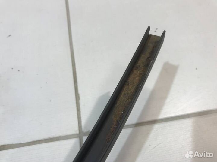 Направляющая стекла Chevrolet Cruze