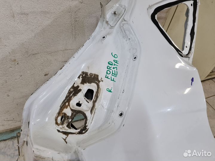 Правое заднее крыло форд фиеста 6 х/б