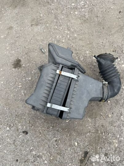 Корпус воздушного фильтра лансер 9