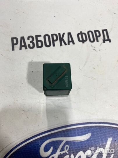 Реле включения вентилятора Ford Focus 2 1.6 седан