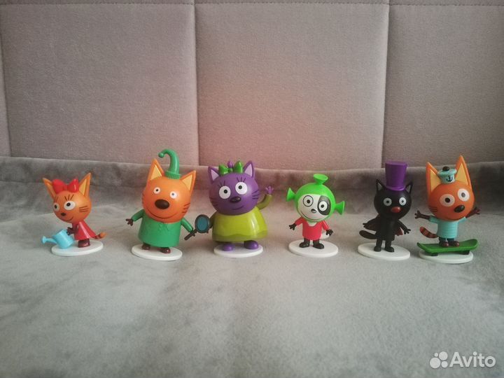 Фигурки три кота