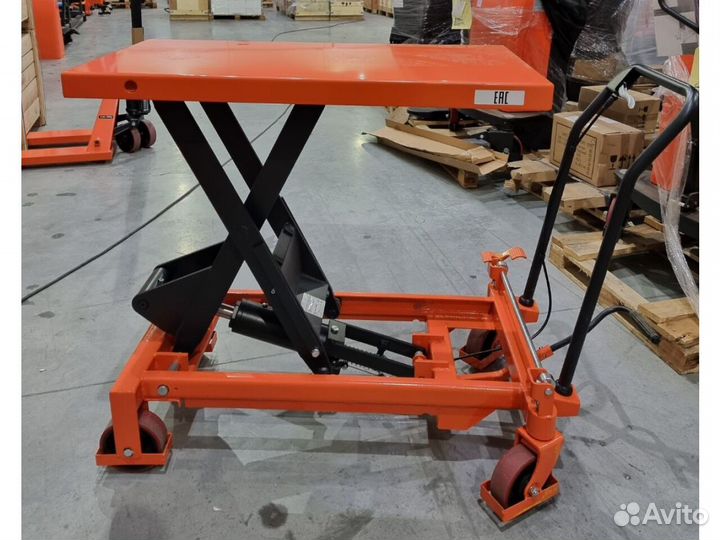 Подъемный стол TF50, в/п 880мм, г/п 500кг