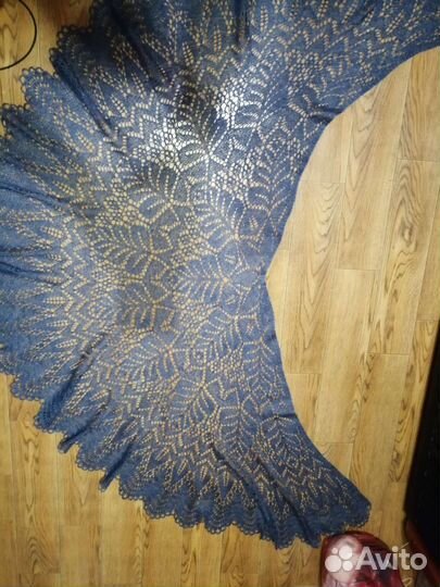 Шаль ручной работы