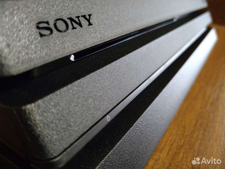 Sony playstation 4 pro 1tb 7208B