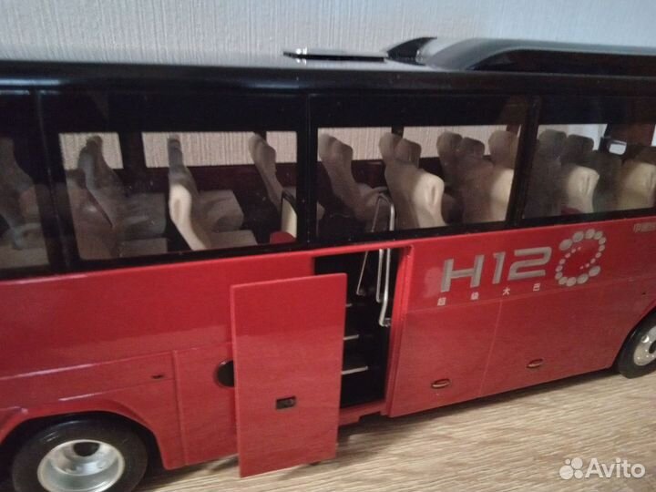 Модель автобуса Zhong Tong Super Bus H12