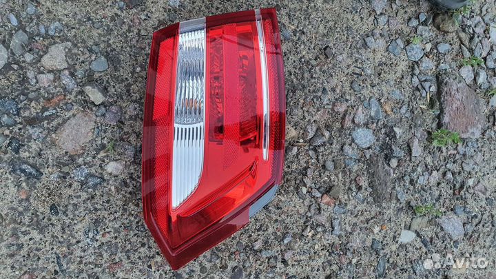 Задний левый фонарь vesta