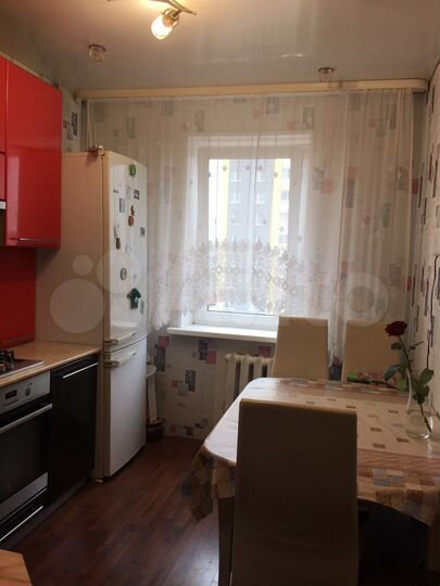 2-к. квартира, 60 м², 4/9 эт.