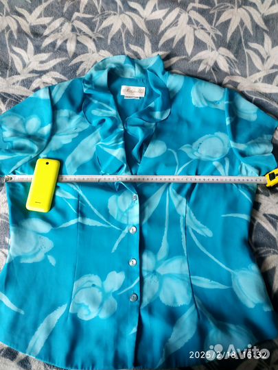 Костюм женский- 54размер