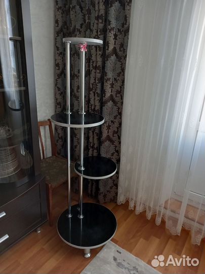 Подставка под цветы