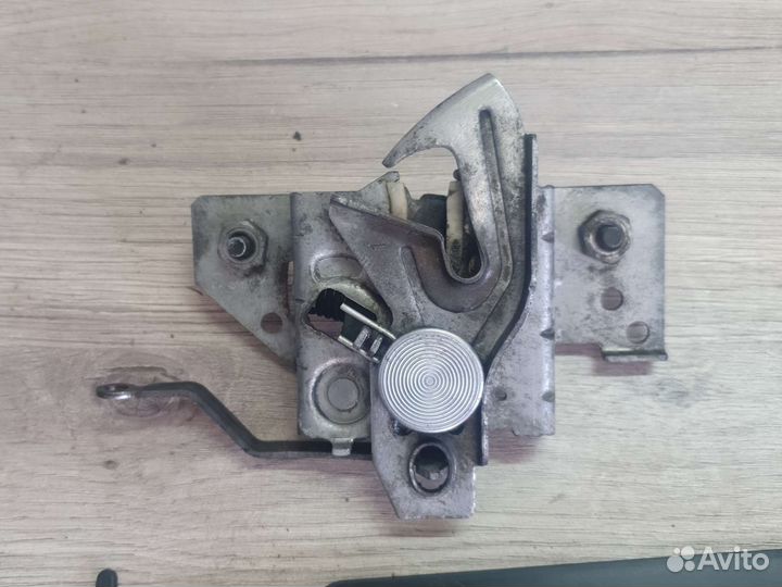 Замок капота ford fiesta mk5