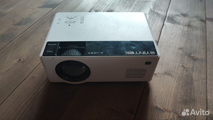 Проектор byintek c520