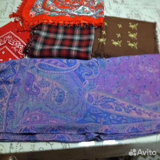 Шали платки палантины