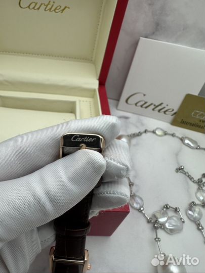 Часы cartier женские