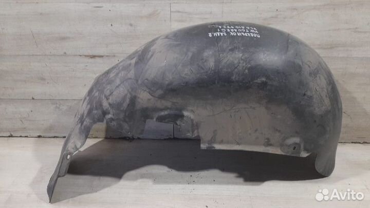 Подкрылок задний правый Volkswagen Touareg 1