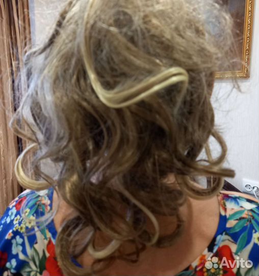 Шиньон для волос на заколке