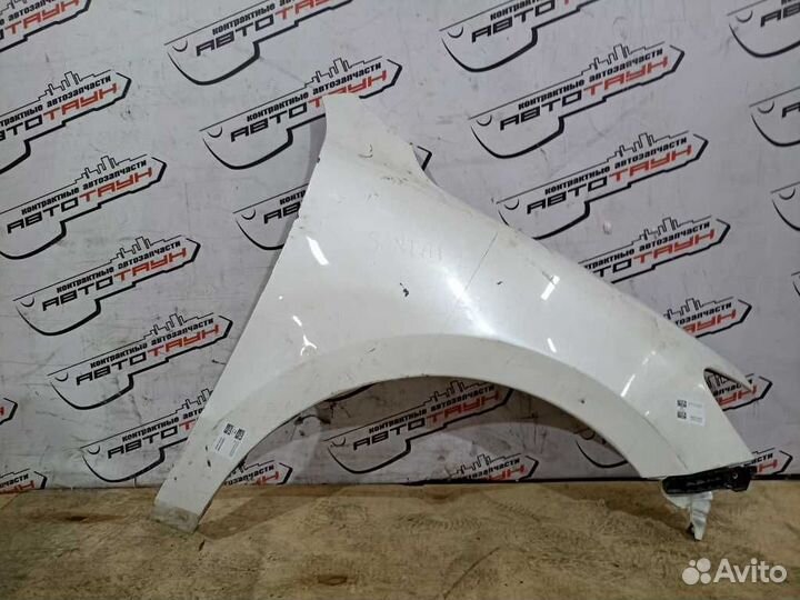 Крыло hyundai santa FE CM 663202B270 переднее прав