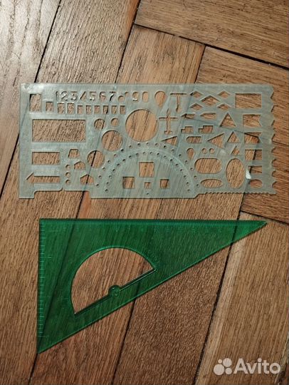 Канцелярия 250 за всё степлер скобы ножницы и т.д