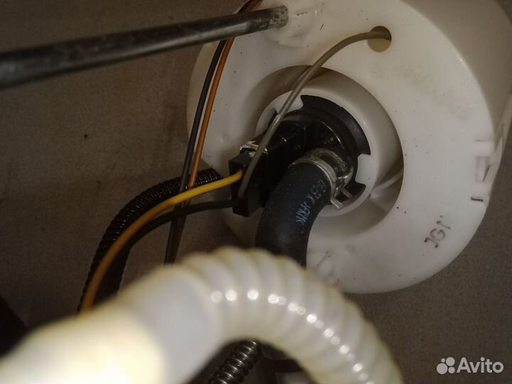 Топливный насос Хендай Санта Фе 3