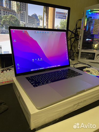 Macbook pro 15 2017 touch bar