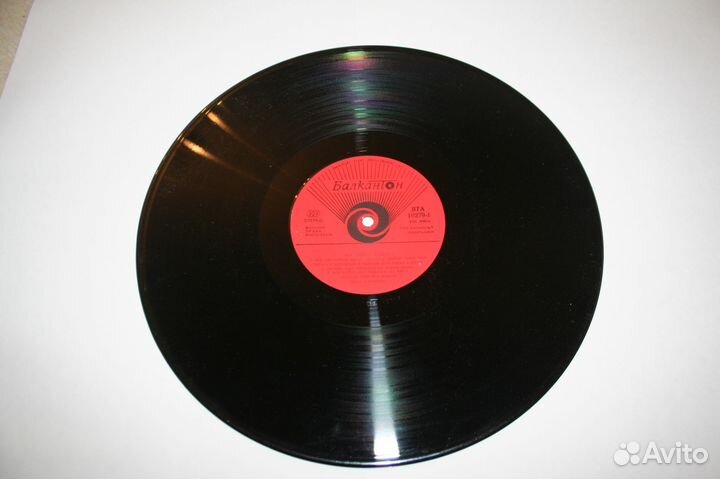Виниловые пластинки и для патефона