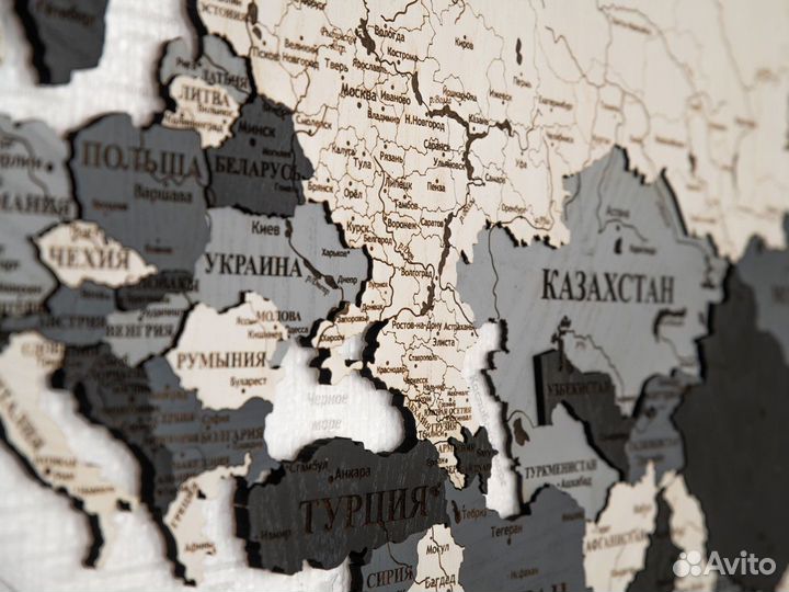 Карта мира из дерева с подсветкой Ростов-на-Дону