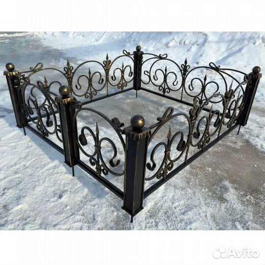 Производим кованые оградки на могилу