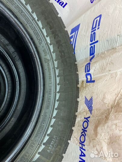 Nokian Tyres Hakkapeliitta R 235/65 R17