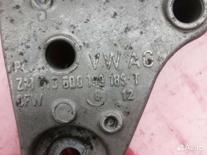 Кронштейн опоры двигателя правый поло седан 5