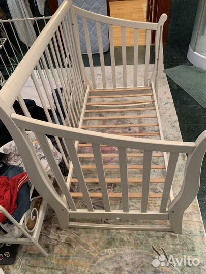 Кровать детская деревянная с матрасом