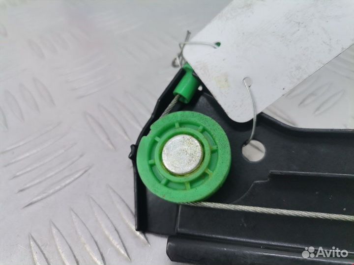 Стеклоподъемник для Volkswagen Golf 3