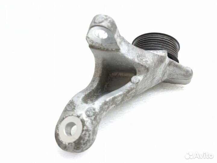 Кронштейн обводного ролика Infiniti Q50 V37 3.7