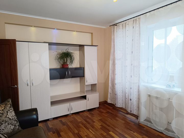 3-к. квартира, 89,3 м², 8/15 эт.